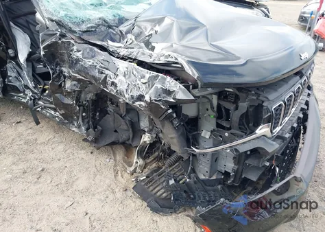 2021 Jeep Grand Cherokee L Limited 4X4 из США, поврежденный, VIN 1C4RJKBG9M8200330